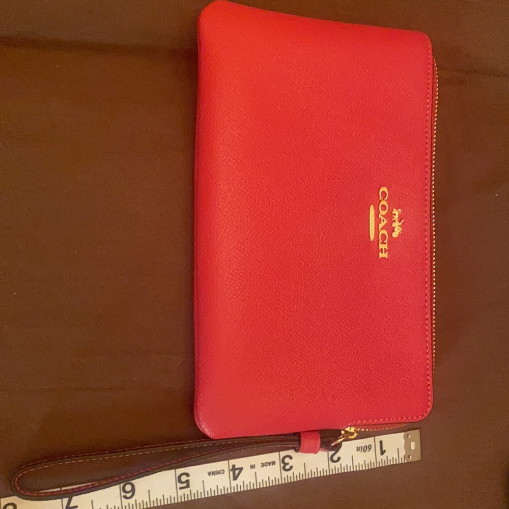 Coach - Picture 2 of 2